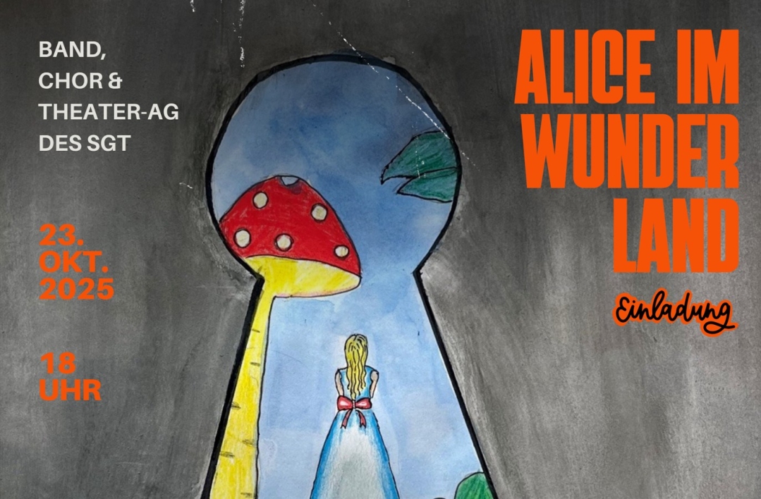 Die sechs neuen Kolleginnen und Kollegen stehen vor der Treppe des Schwarzwald-Gymnasiums